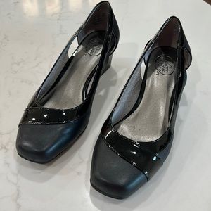 Ladies shoes